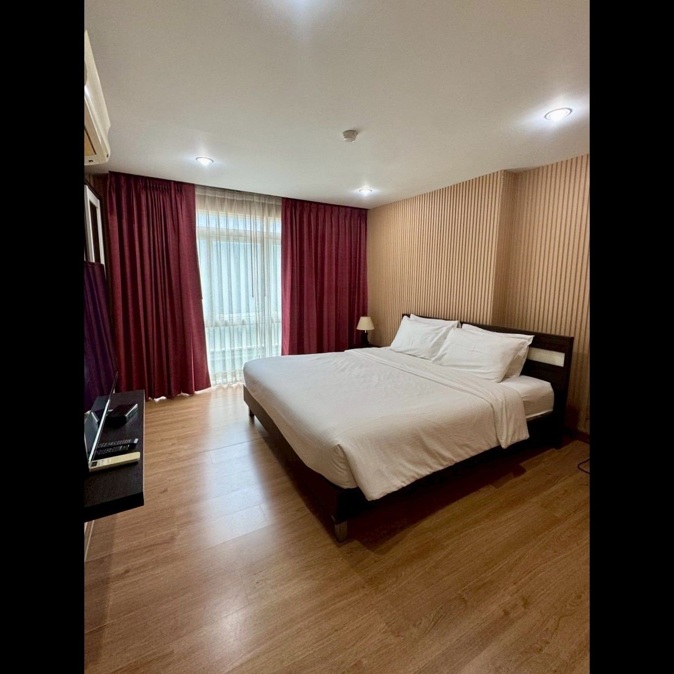 Rawee waree condo at Nimman soi 15  รวีวารีคอนโด นิมมานซอย 15