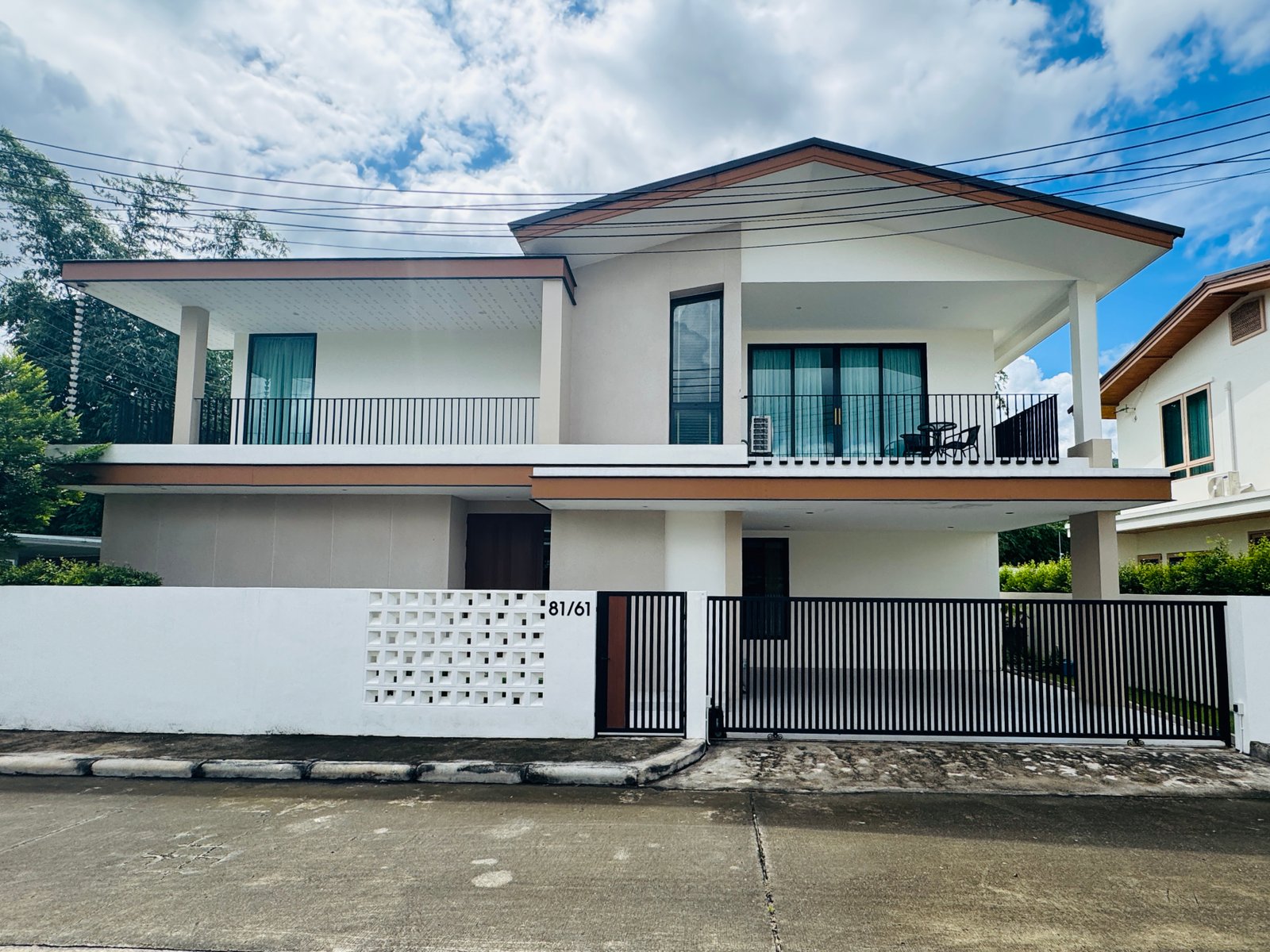 บ้านหรู กองบิน ตกแต่งพร้อมอยู่ 56 ตรว.